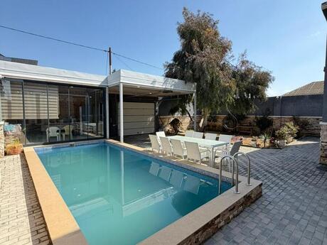 5 otaqlı həyət evi/bağ evi - Mərdəkan q. - 150 m²