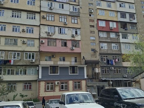 2 otaqlı köhnə tikili - İnşaatçılar m. - 45 m²