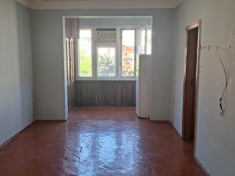 2-комн. вторичка - м. Мемар Аджеми - 45 м²