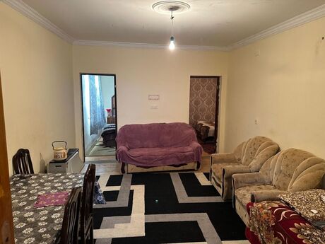 3 otaqlı həyət evi/bağ evi - Xocəsən m. - 80 m²