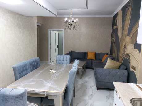 3 otaqlı yeni tikili - Bakıxanov q. - 70 m²