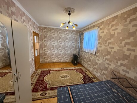 2 otaqlı həyət evi/bağ evi - Xırdalan - 42 m²
