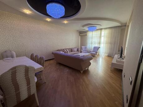 4 otaqlı yeni tikili - Elmlər Akademiyası m. - 200 m²