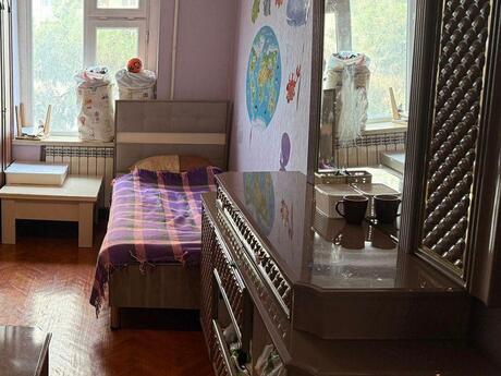 3-комн. вторичка - м. Иншаатчылар - 70 м²
