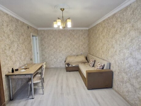 1 otaqlı köhnə tikili - Elmlər Akademiyası m. - 35 m²
