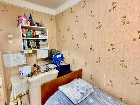 2 otaqlı köhnə tikili - Neftçilər m. - 50 m²