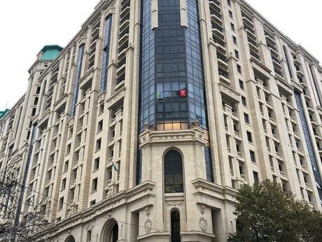 4 otaqlı yeni tikili - Nizami m. - 212 m²