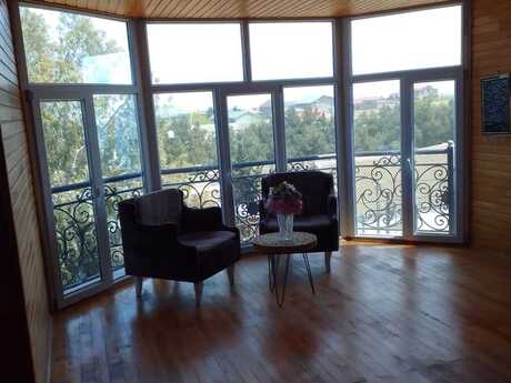 6 otaqlı həyət evi/bağ evi - Şağan q. - 160 m²