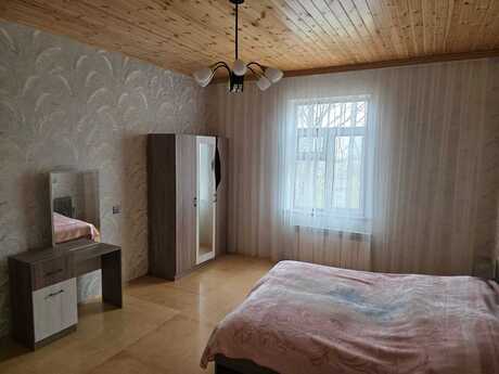 6 otaqlı həyət evi/bağ evi - Quba - 240 m²