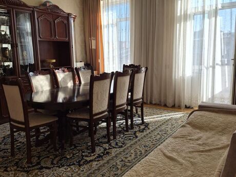 3 otaqlı köhnə tikili - İçəri Şəhər m. - 87 m²