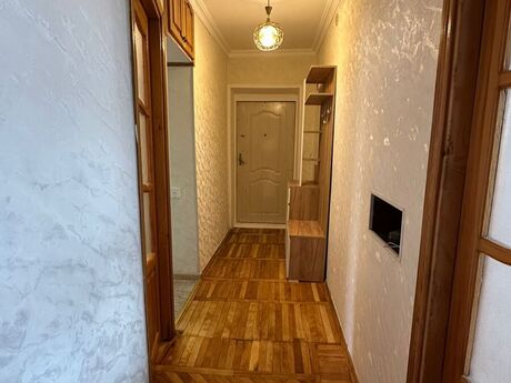 2 otaqlı köhnə tikili - Gənclik m. - 65 m²