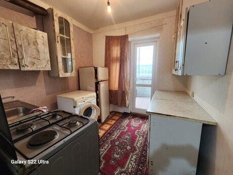 2 otaqlı köhnə tikili - Neftçilər m. - 50 m²
