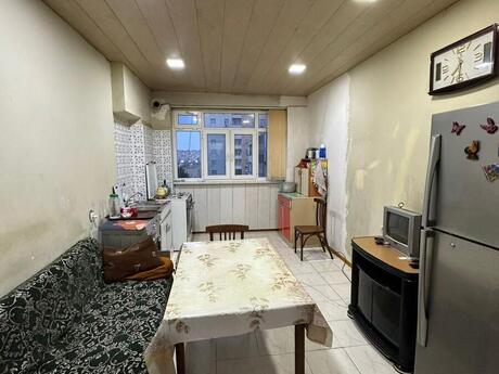 3 otaqlı köhnə tikili - Əhmədli m. - 75 m²