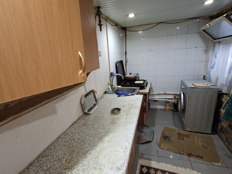 3 otaqlı köhnə tikili - 28 May m. - 75 m²