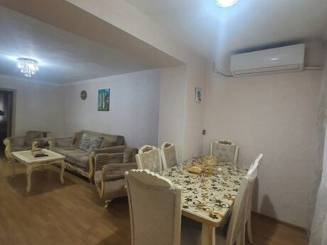3 otaqlı köhnə tikili - 20 Yanvar m. - 80 m²