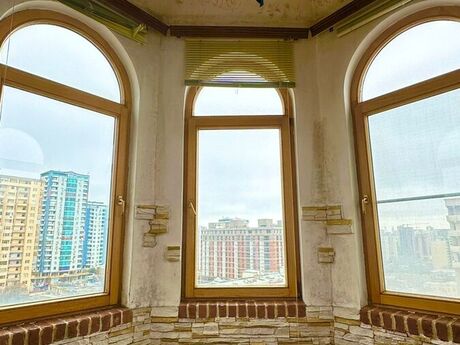 5 otaqlı yeni tikili - Nizami m. - 200 m²