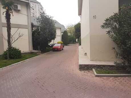5 otaqlı həyət evi/bağ evi - 20 Yanvar m. - 303 m²