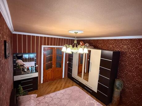 3 otaqlı köhnə tikili - Gəncə - 74 m²