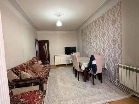 3 otaqlı köhnə tikili - Yeni Günəşli q. - 80 m²