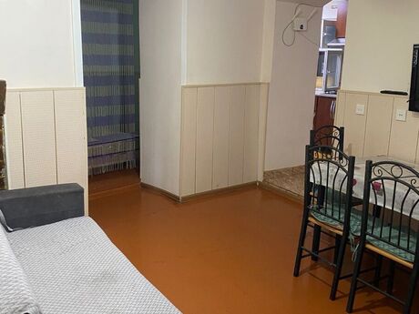 2 otaqlı köhnə tikili - Sahil m. - 30 m²
