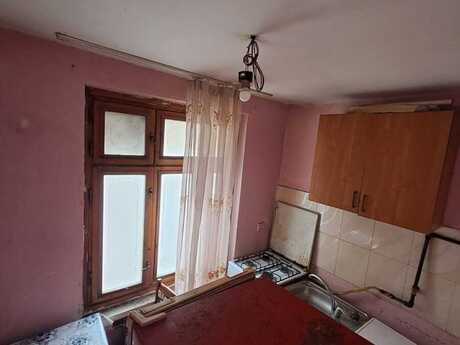 1-комн. вторичка - м. Элмляр Академиясы - 42 м²