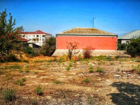 4 otaqlı həyət evi/bağ evi - Çiçək q. - 360 m²