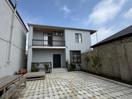 5 otaqlı həyət evi/bağ evi - Yeni Suraxanı q. - 220 m²