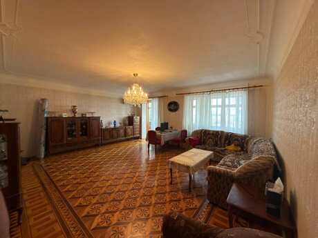 4 otaqlı köhnə tikili - Nəriman Nərimanov m. - 100 m²