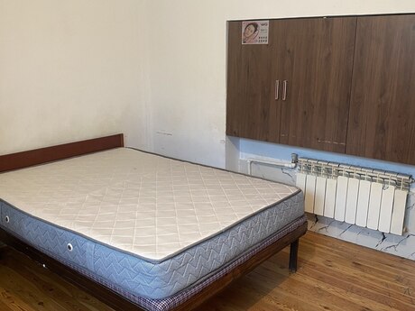 1 otaqlı köhnə tikili - Bakıxanov q. - 25 m²