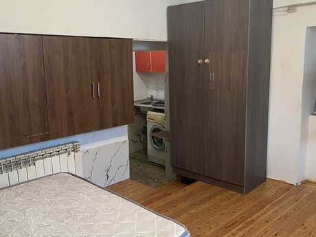Elan №5472017 - Bakı, Bakıxanov q., 1 otaqlı, 25 m², 1/3 mərtəbə