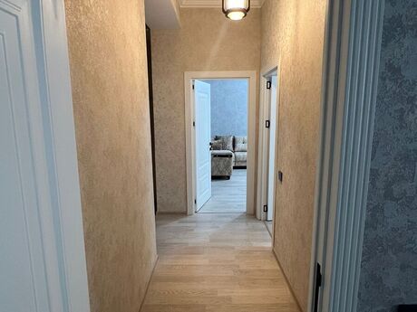 2 otaqlı yeni tikili - İnşaatçılar m. - 110 m²