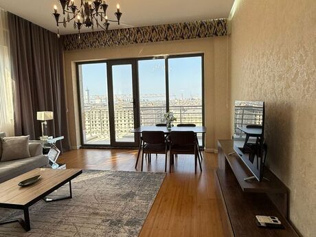 3 otaqlı yeni tikili - Ağ şəhər q. - 110 m²