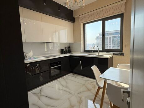 3 otaqlı yeni tikili - Ağ şəhər q. - 110 m²
