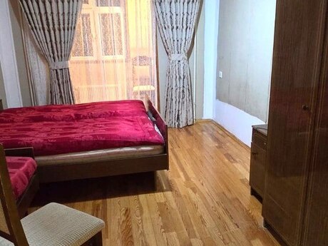 2 otaqlı köhnə tikili - Yeni Günəşli q. - 65 m²