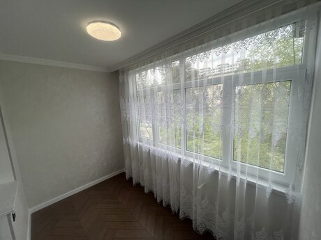 3 otaqlı köhnə tikili - Neftçilər m. - 70 m²