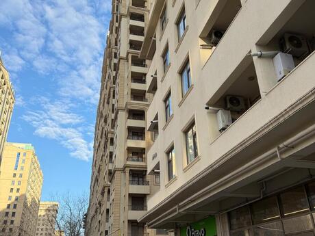 3 otaqlı yeni tikili - Nəsimi r. - 130 m²