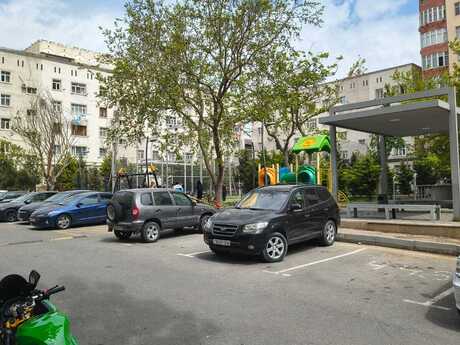 5 otaqlı köhnə tikili - Badamdar q. - 120 m²