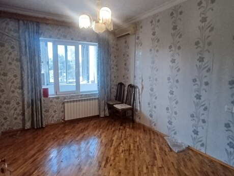 2 otaqlı köhnə tikili - Azadlıq Prospekti m. - 65 m²