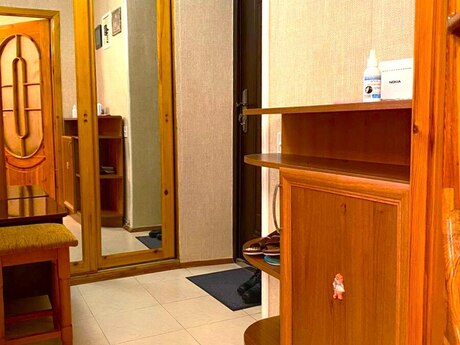 1 otaqlı köhnə tikili - Elmlər Akademiyası m. - 40 m²