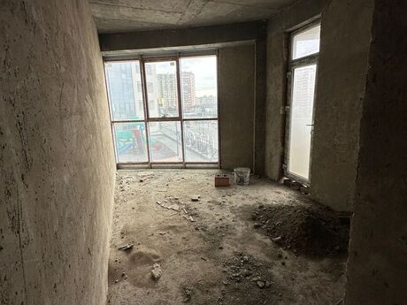 4 otaqlı yeni tikili - Həzi Aslanov m. - 200 m²
