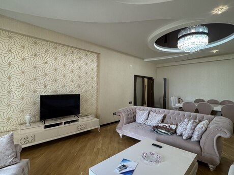 4 otaqlı yeni tikili - Elmlər Akademiyası m. - 212 m²