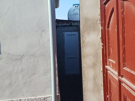 2 otaqlı həyət evi/bağ evi - Hövsan q. - 40 m²