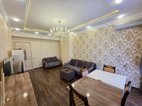 2 otaqlı yeni tikili - Azadlıq Prospekti m. - 70 m²