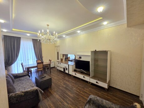 2 otaqlı yeni tikili - Azadlıq Prospekti m. - 70 m²