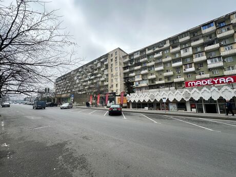 2 otaqlı köhnə tikili - Xalqlar Dostluğu m. - 60 m²
