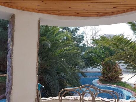 5 otaqlı həyət evi/bağ evi - Buzovna q. - 260 m²