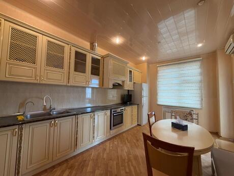 4 otaqlı yeni tikili - Nərimanov r. - 165 m²