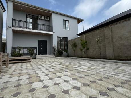 5 otaqlı həyət evi/bağ evi - Yeni Suraxanı q. - 220 m²