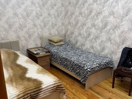 2 otaqlı köhnə tikili - M.Ə.Rəsulzadə q. - 110 m²