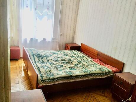 2 otaqlı köhnə tikili - Qara Qarayev m. - 45 m²